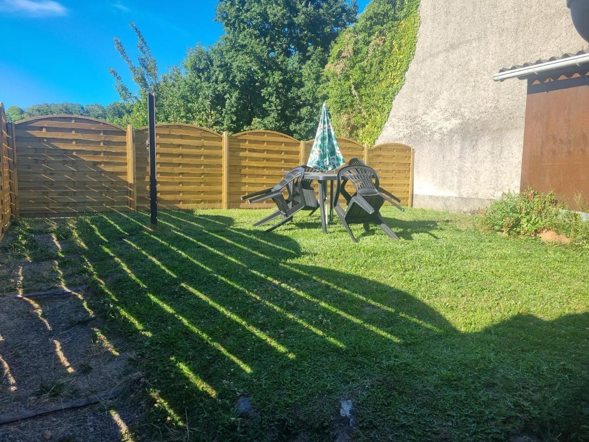 Petite Maison Cocooning Brigueuil Esterno foto